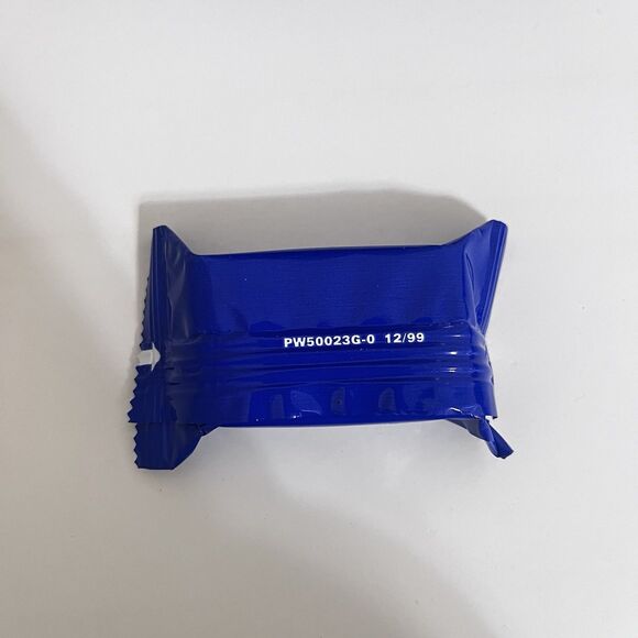 Polaroid I-Zone Instant Pocket Camera + Film 18 Photos 1998 UNTESTED & EXPIRED - Picture 16 of 16